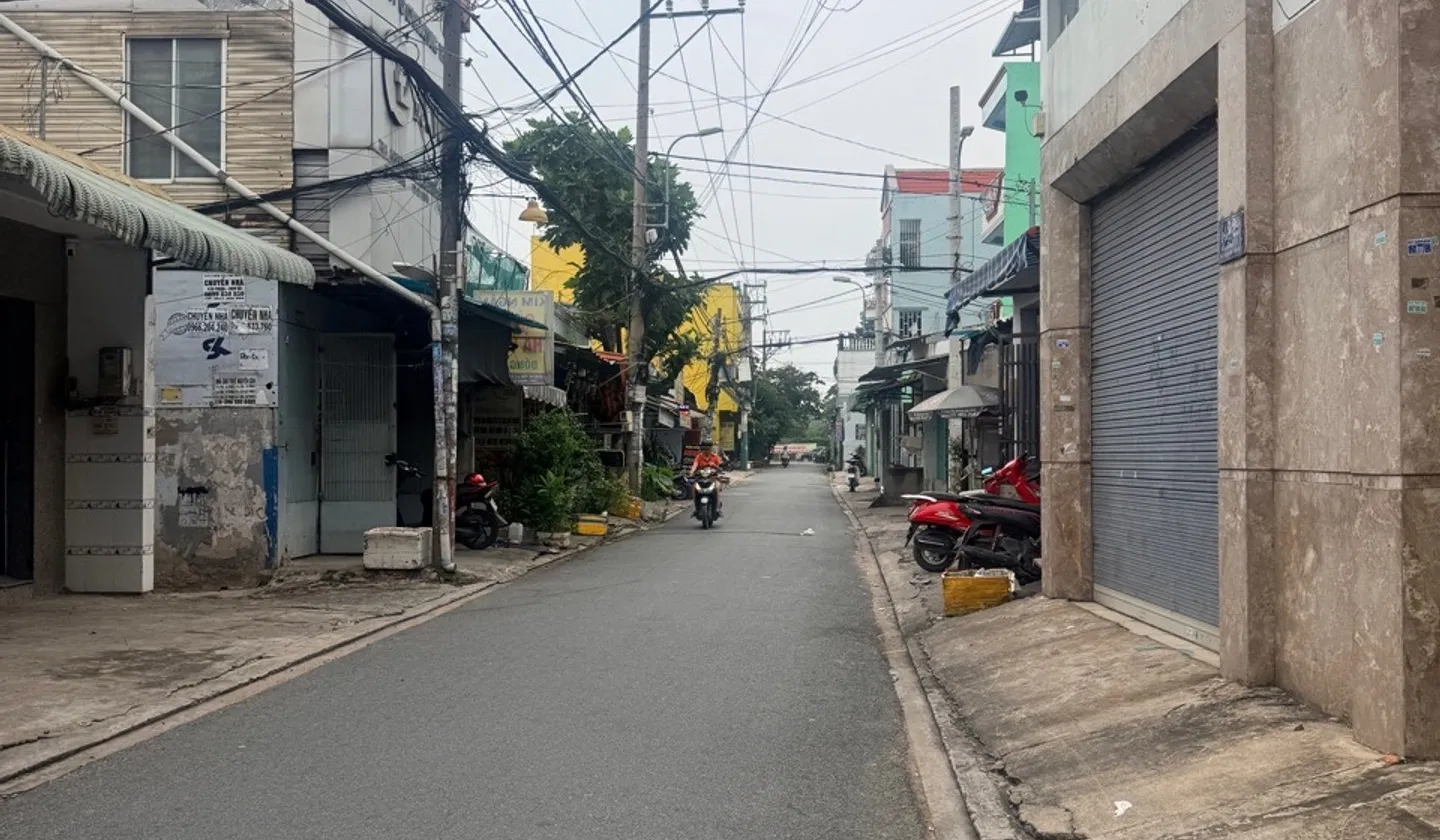Nhà mặt tiền đường Tân Kỳ Tân Quý vào 200m— 3PN — 4.2x14m — 4 tỷ 799— Sổ hồng riêng chính chủ... Bán nhà riêng tại Bình Hưng Hòa, Hồ Chí Minh 01