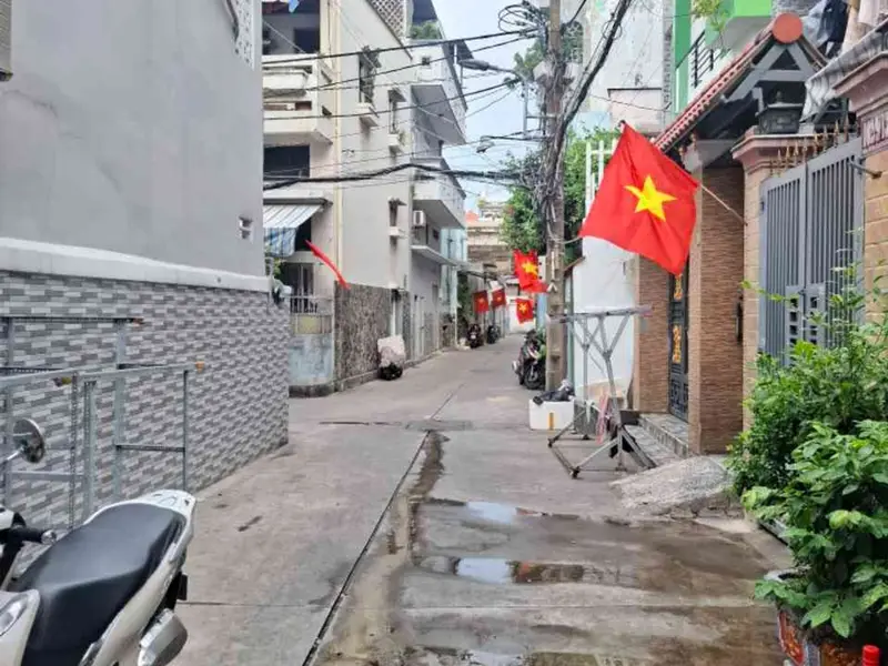 Nhà 2 tầng xinh xắn, sổ hồng riêng, giá tốt!... Bán nhà riêng tại Hòa Bình, Hồ Chí Minh 01