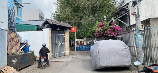 ĐẤT VUÔNG VỨC HẺM 8M VỊ TRÍ TỐT GIÁ 4T6 tại Hồ Chí Minh 01