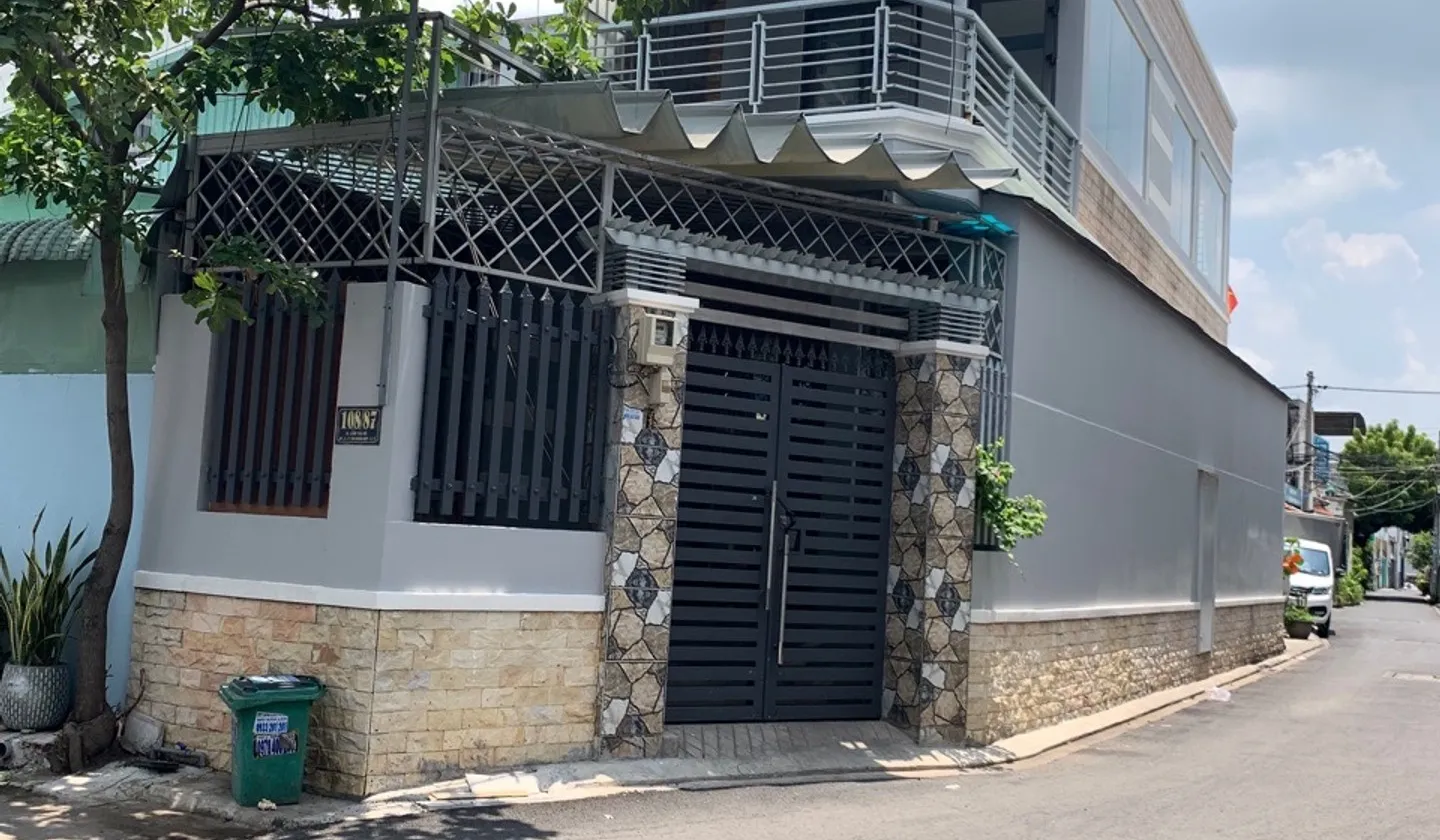 Cơ hội hiếm có sở hữu nhà 2 mặt tiền hẻm xe tải Quận 12 với giá tốt... Bán nhà riêng tại Trung Mỹ Tây, Hồ Chí Minh 01