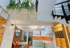 Hẻm 7m thông, hai xe hơi tránh nhau, ô tô ngủ trong nhà.
Gần chợ, siêu thị AEON. Giao thông thuậ... Bán nhà riêng tại Tây Thạnh, Hồ Chí Minh 04