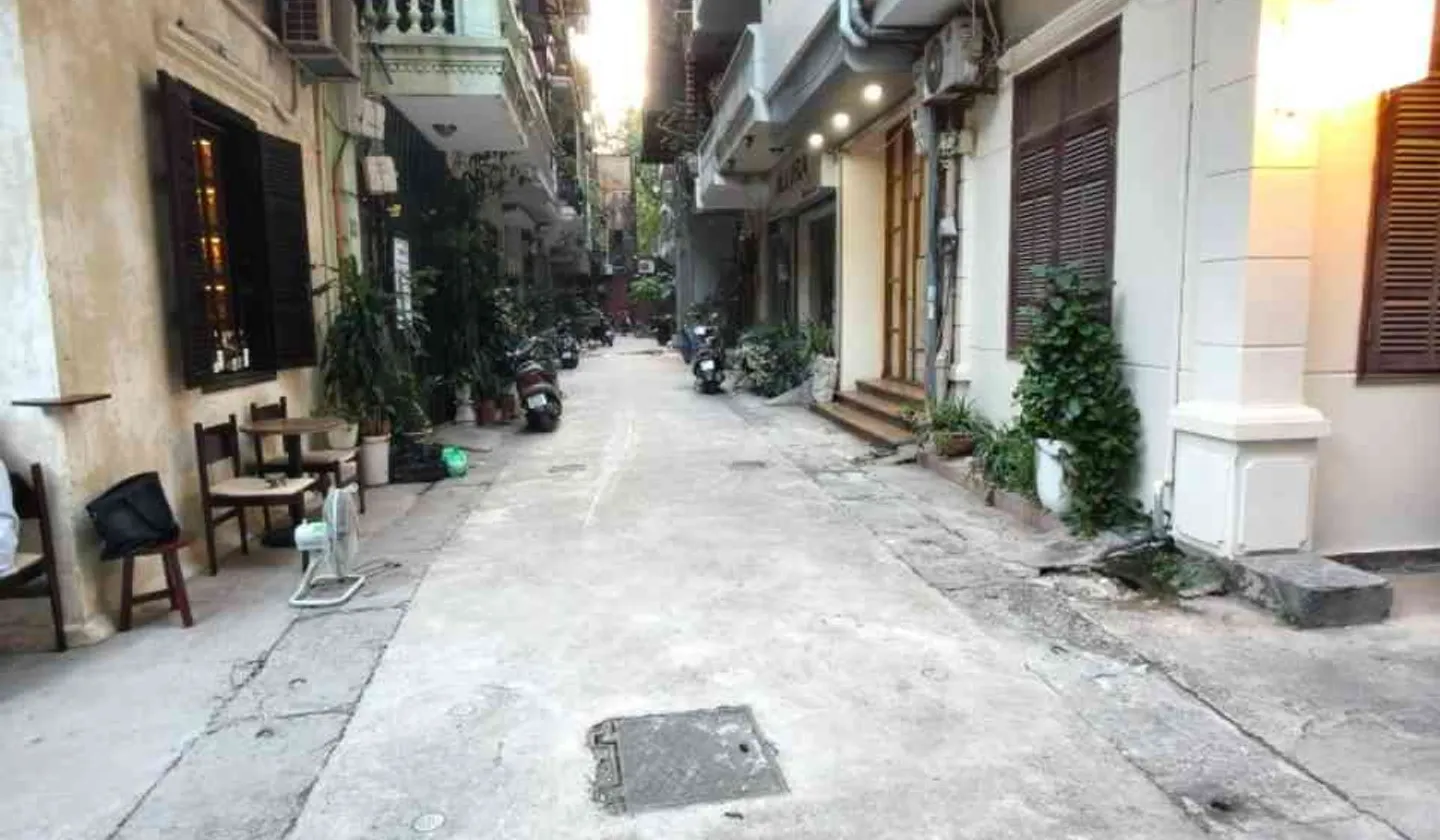 NGAY PHỐ TRẦN HƯNG ĐẠO - LÕI HOÀN KIẾM - NGÕ Ô TÔ ĐỖ - BA BƯỚC RA PHỐ - TIỆN ÍCH KHÔNG THIẾU GÌ... Bán nhà riêng tại Cửa Nam, Hà Nội 01