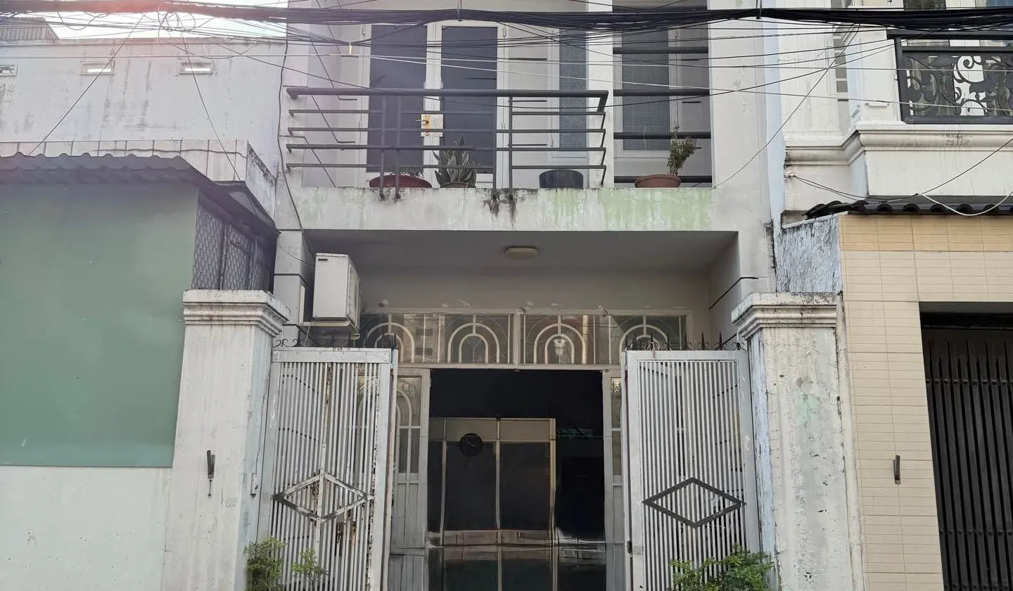 Nhà hiếm Bầu Cát 2 mặt hẻm xe hơi, diện tích rộng... Bán nhà riêng tại Bảy Hiền, Hồ Chí Minh 01