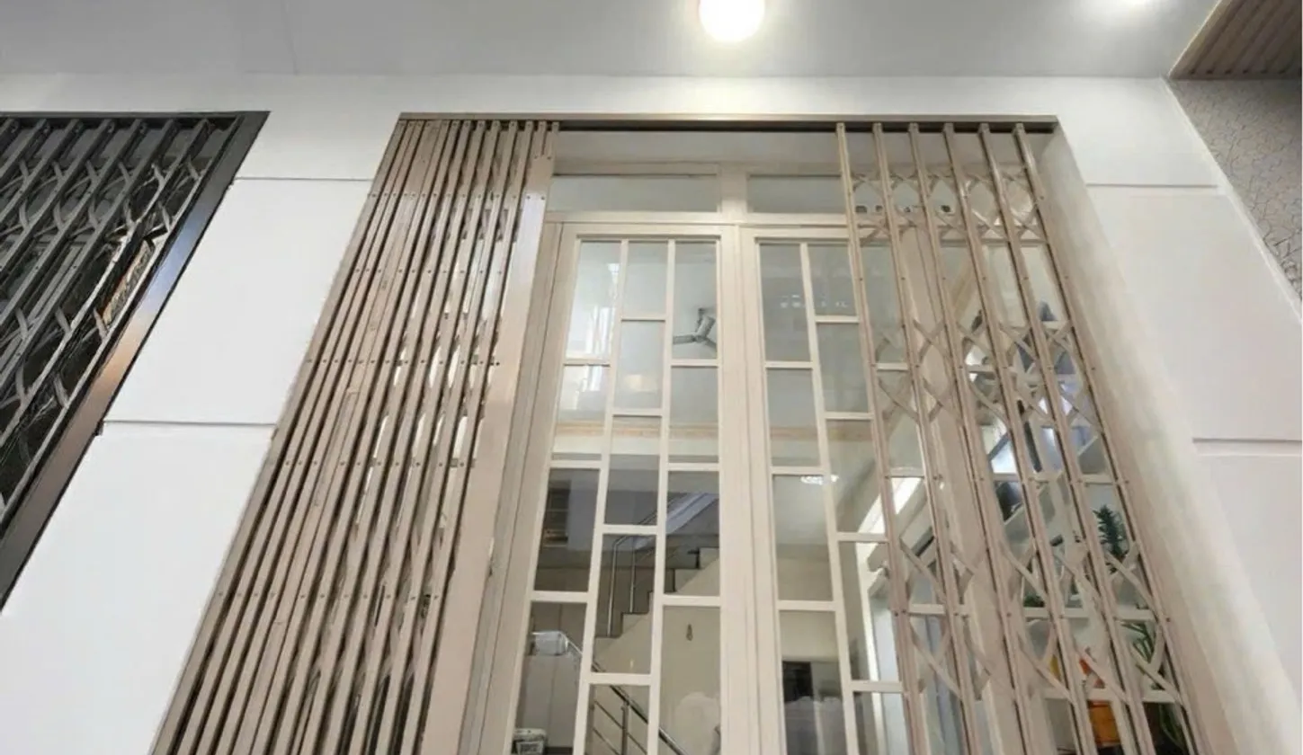 Cơ hội hiếm có sở hữu nhà 3 tầng hẻm xe hơi Dương Cát Lợi chỉ hơn 1 tỷ... Bán nhà riêng tại Nhà Bè, Hồ Chí Minh 01