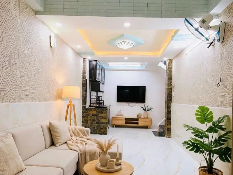 5 Tầng - Hẻm ô tô - Nhỉnh 4 tỷ - 3Pn - SHR - Hoàn công đủ... Bán nhà riêng tại Khánh Hội, Hồ Chí Minh 01