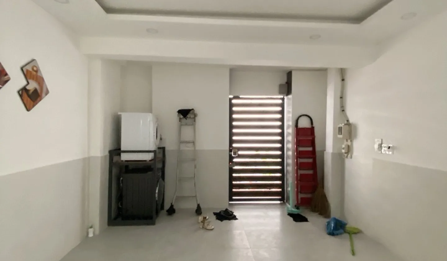 Phú Thuận.Q7, Nhà 3 Tầng, 8PN 8WC Kinh Doanh CHDV, Giá 8.61 Tỷ... Bán nhà riêng tại Phú Thuận, Hồ Chí Minh 01