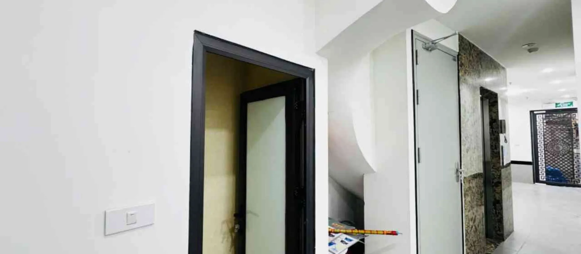 Bán nhà riêng 7 tầng tại Võng Thị, Tây Hồ với view Hồ Tây và thang máy hiện đại... Bán nhà riêng tại Tây Hồ, Hà Nội 01