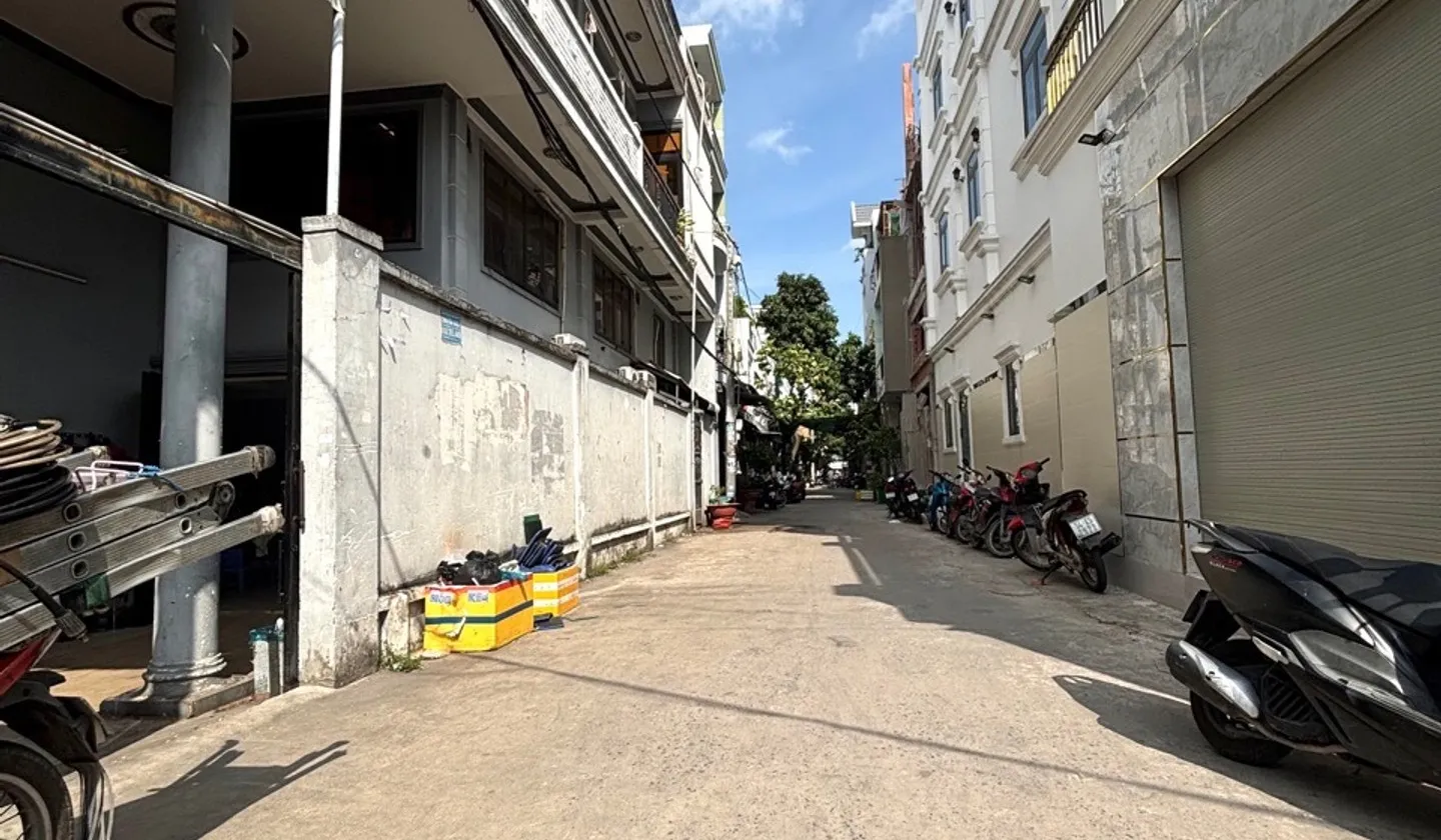 Bán căn góc- Nhà mặt phố 4 tầng diện tích 143,5m² tại Gò Xoài, giá ưu đãi 13.5 tỷ... Bán nhà mặt phố tại Bình Hưng Hòa, Hồ Chí Minh 01