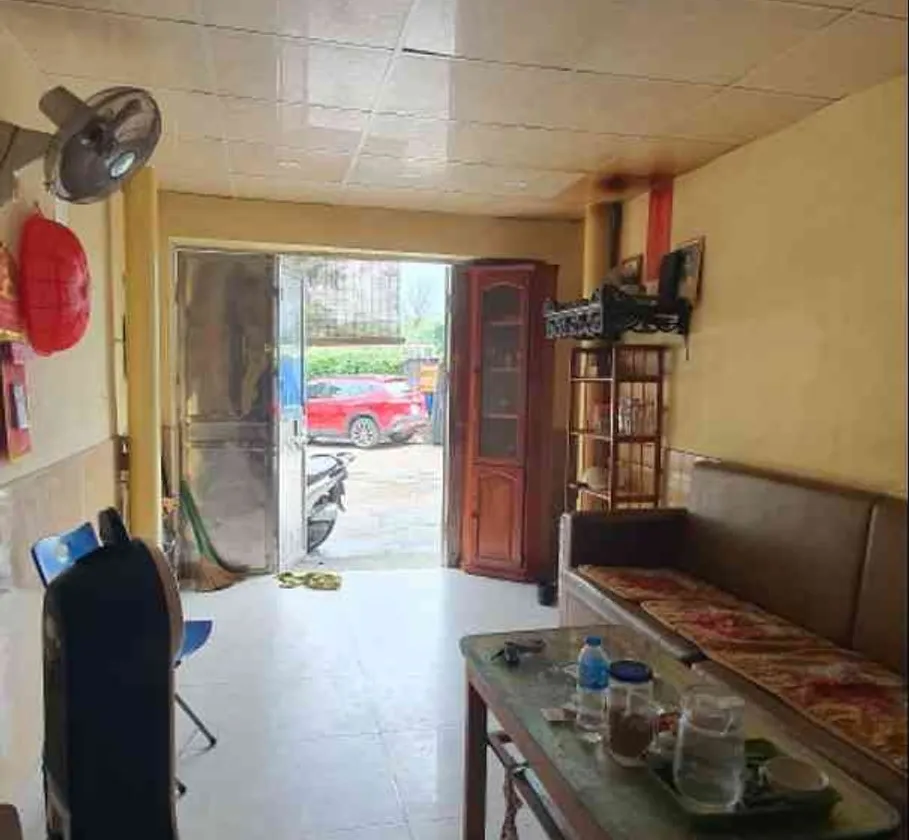 Bán nhà mặt ngõ lô góc 2 mặt thoáng tại phường Đại Kim, Hoàng Mai phù hợp kinh doanh chỉ 1.39 tỷ... Bán nhà mặt phố tại Định Công, Hà Nội 01