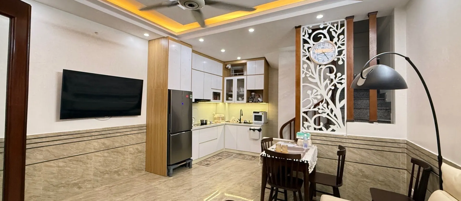 Bán nhà phố Định Công Thượng 5 Tầng 3 Phòng Ngủ. Tặng Full nội thất đẹp long lanh.... Bán nhà riêng tại Định Công, Hà Nội 01