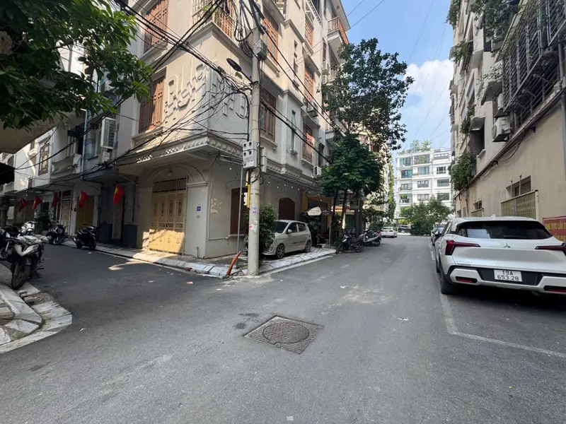 Nhà phân lô Nghĩa Đô ô tô vào, vị trí đắc địa, xây dựng linh hoạt... Bán nhà riêng tại Nghĩa Đô, Hà Nội 01