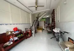 Nhà 3 tầng, HXH 6m, sát mặt tiền Lã Xuân Oai, Long Trường. 56m2, Ngang 4m, 3Pn, 3Wc. Chỉ 6 tỷ TL.... Bán nhà riêng tại Long Trường, Hồ Chí Minh 02