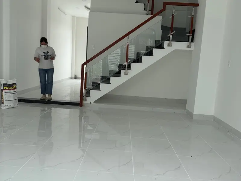 Nhà phố ba tầng đối diện Vinhome Quận 9, không gian sống tiện nghi tại trung tâm phát triển... Bán nhà mặt phố tại Long Bình, Hồ Chí Minh 01