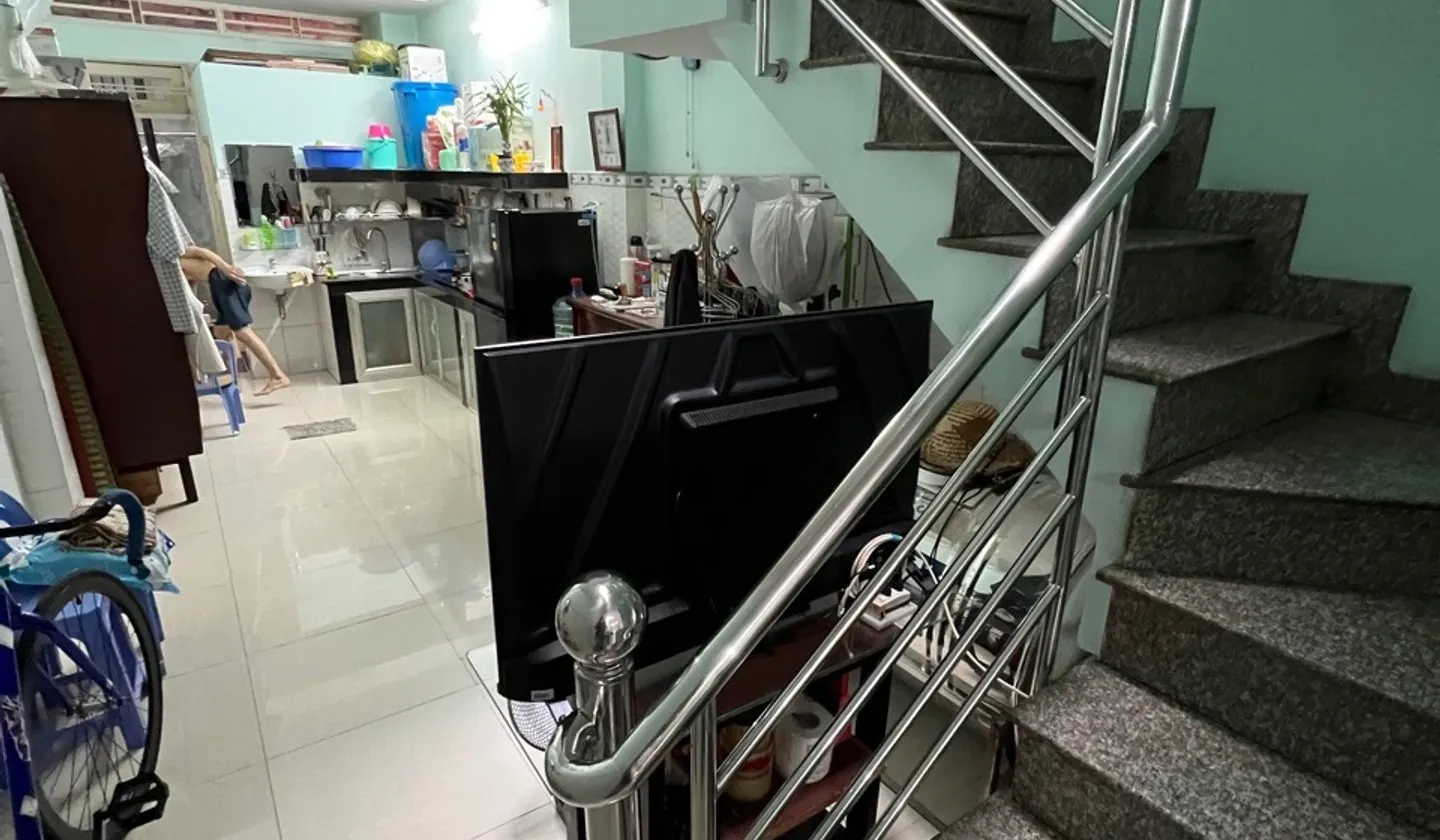 Cơ hội hiếm có sở hữu nhà riêng trung tâm Quận 10... Bán nhà riêng tại Hòa Hưng, Hồ Chí Minh 01