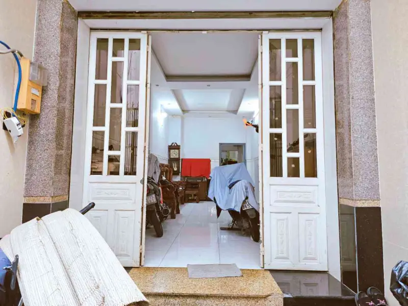 Nhà Hiện Đại 4 PN Trung Tâm Sài Gòn - Gia Đình Ưu Tiên... Bán nhà riêng tại Tân Định, Hồ Chí Minh 01