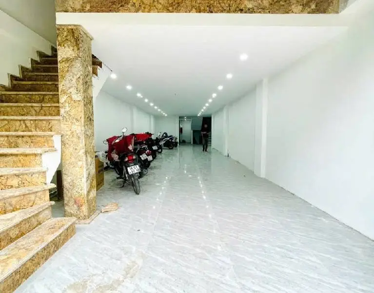 Tòa văn phòng Mặt Hồ gần khu vực khách sạn Kim Liên Tháp Đôi - 107m²-62.79đ... Bán văn phòng tại Kim Liên, Hà Nội 01