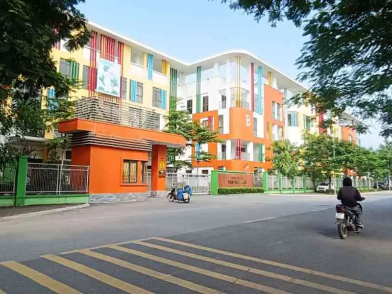 Bán nhà riêng 4 tầng hướng Tây Nam tại Phúc Lợi, mặt tiền rộng 7.3m... Bán nhà riêng tại Phúc Lợi, Hà Nội 01