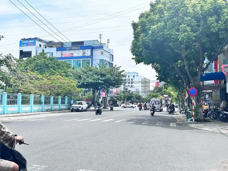 Lô đất mặt tiền Chính Hữu . gần biển sơn trà TP Đà nẵng. Giá siêu hấp dẫn... Bán đất tại An Hải, Đà Nẵng 01