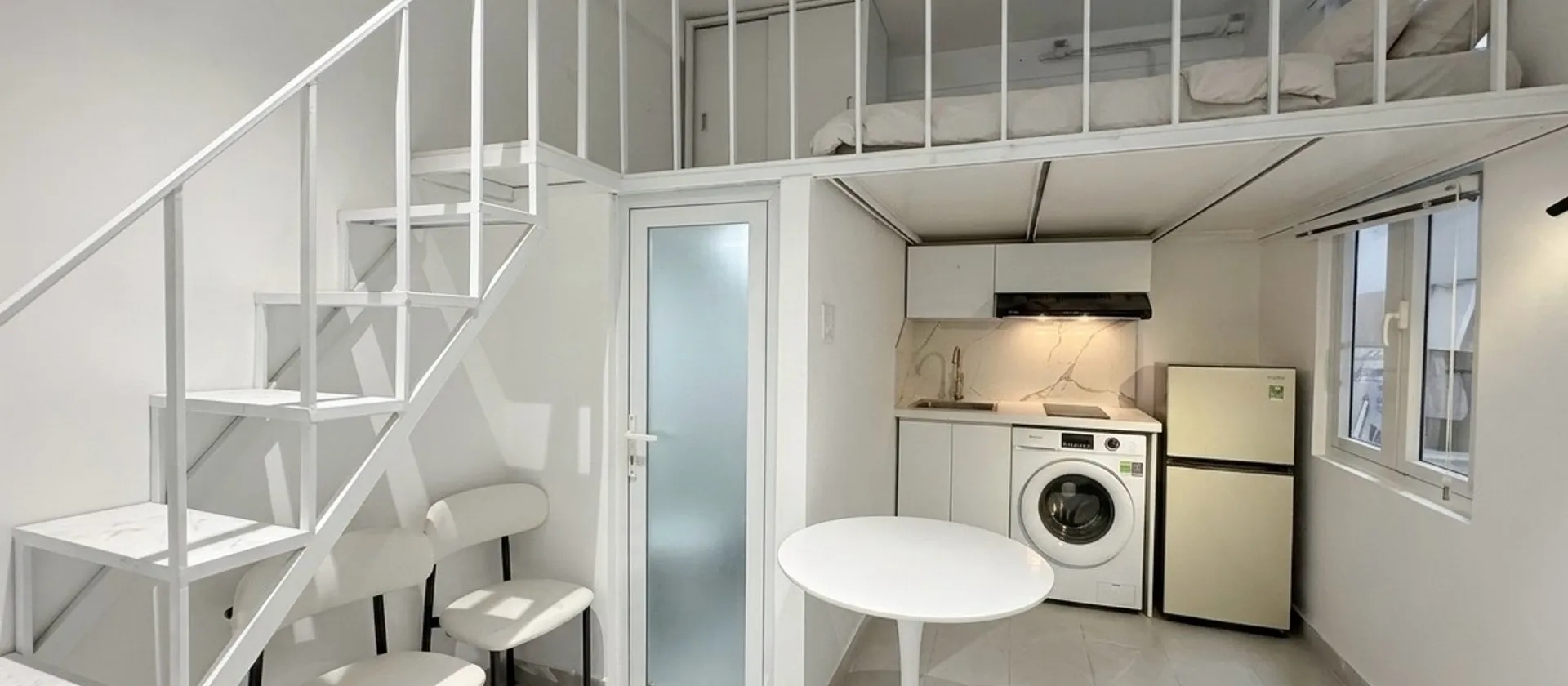 Bán nhà 2 tầng tại Bình Thạnh với 9 căn hộ dịch vụ, diện tích 83m², giá 10.99 tỷ... Bán nhà riêng tại Bình Lợi Trung, Hồ Chí Minh 01