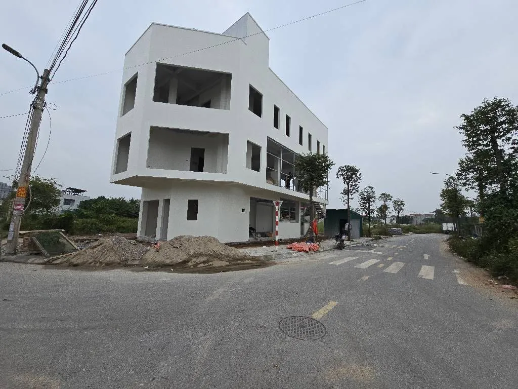 LÔ ĐẤU GIÁ 102,7M² – HÀNG ĐẸP QUANG MINH!
💥 2 mặt thoáng | MT 5m | Vỉa hè 2m
🚗 Đường rộng, ô tô t... Bán biệt thự, liền kề tại Quang Minh, Hà Nội 01