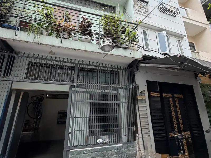Nhà 2 tầng hẻm 4m Quận 3 - Gần mặt tiền, tiện di chuyển... Bán nhà riêng tại Nhiêu Lộc, Hồ Chí Minh 01