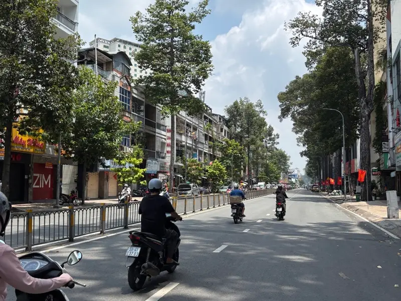 Bán nhà mặt phố Trần Phú Quận 5, 4 tầng, kinh doanh thuận tiện... Bán nhà mặt phố tại An Đông, Hồ Chí Minh 01