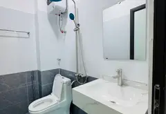 Nhà 5 tầng mới xây tại Hoàng Liên, mặt tiền 3.8m, ngõ thông... Bán nhà riêng tại Thượng Cát, Hà Nội 03