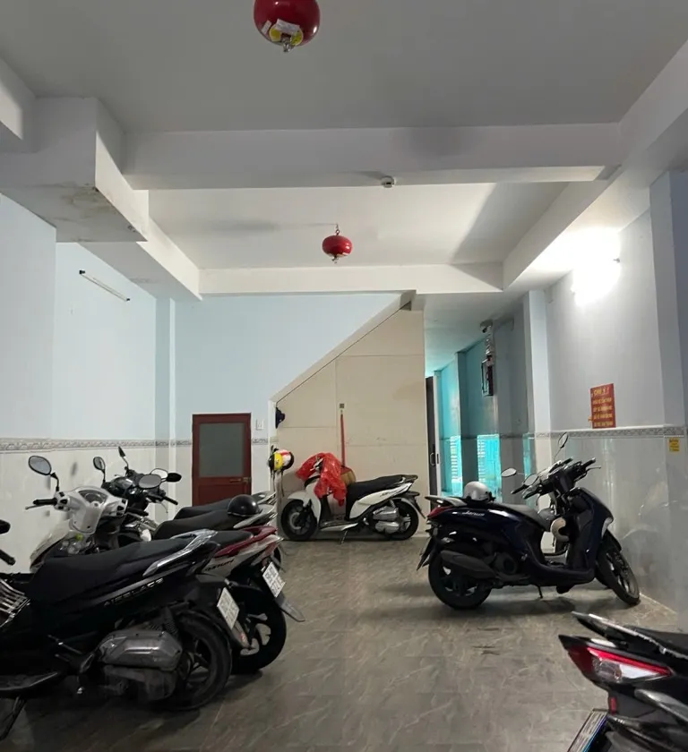 Bán nhà riêng 5 tầng 123.5m2 tại phường 13, Tân Bình, có thang máy và 27 phòng cho thuê... Bán nhà riêng tại Tân Bình, Hồ Chí Minh 01
