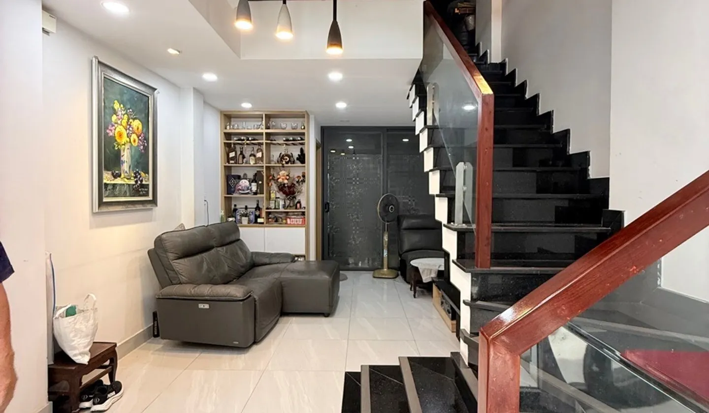 Nhà 5 tầng hiện đại giữa lòng quận Bình Thạnh... Bán nhà riêng tại Bàn Cờ, Hồ Chí Minh 01