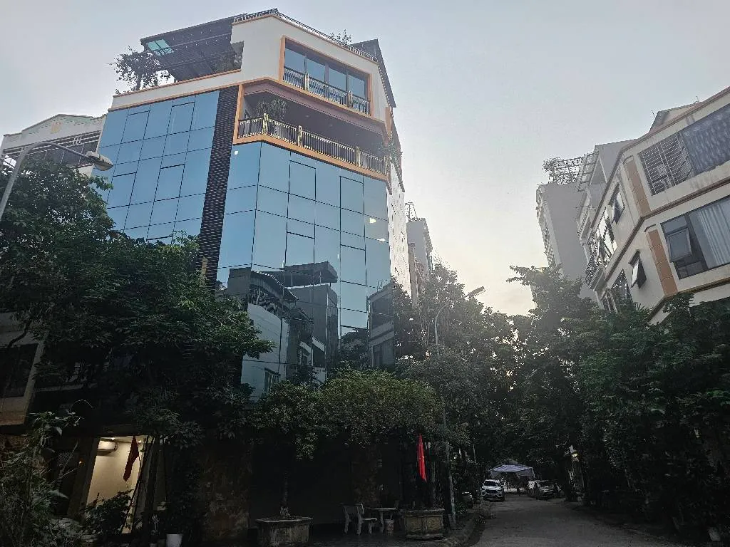 Biệt thự 7 tầng thang máy, vỉa hè rộng - Văn phòng cực chất... Bán biệt thự, liền kề tại Kiến Hưng, Hà Nội 01