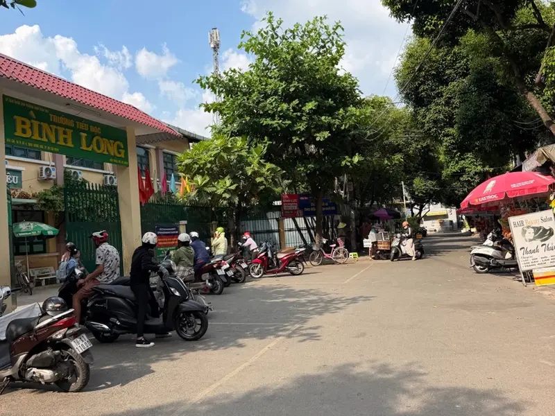 - Bình Tân giáp Tân Phú – Nhà 3 tầng đẹp 💰Chỉ 3.Xtỷ
Ngay trường tiểu học Bình Long... Bán nhà riêng tại Bình Hưng Hòa, Hồ Chí Minh 01