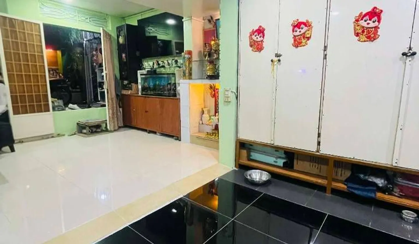 Nhà Bình Tân rộng rãi, giá hấp dẫn, sẵn sàng vào ở... Bán nhà riêng tại Bình Trị Đông, Hồ Chí Minh 01