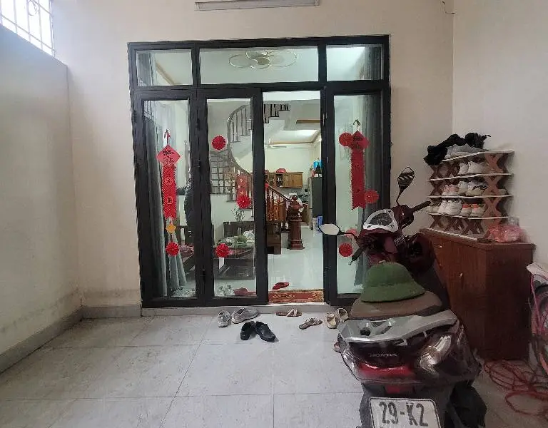 Nhà lô góc đẹp Xuân Đỗ, ô tô đỗ cửa, giá hợp lý chờ chủ mới... Bán nhà riêng tại Long Biên, Hà Nội 01