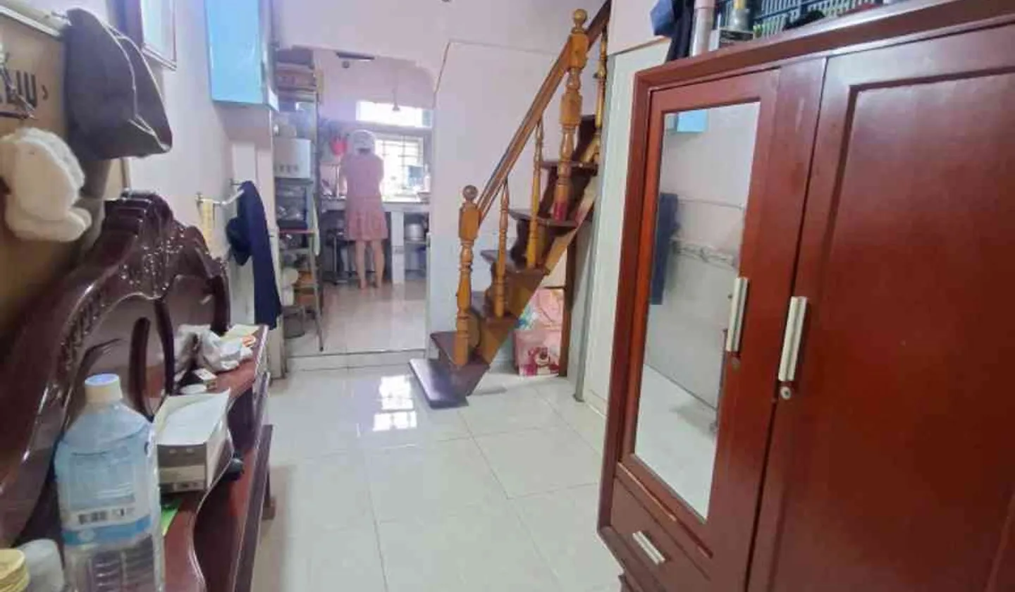 Bán nhà đường Nguyễn Văn Linh, phường Tân Thuận, Quận 7, chỉ 4.15 tỷ... Bán nhà riêng tại Tân Thuận, Hồ Chí Minh 01