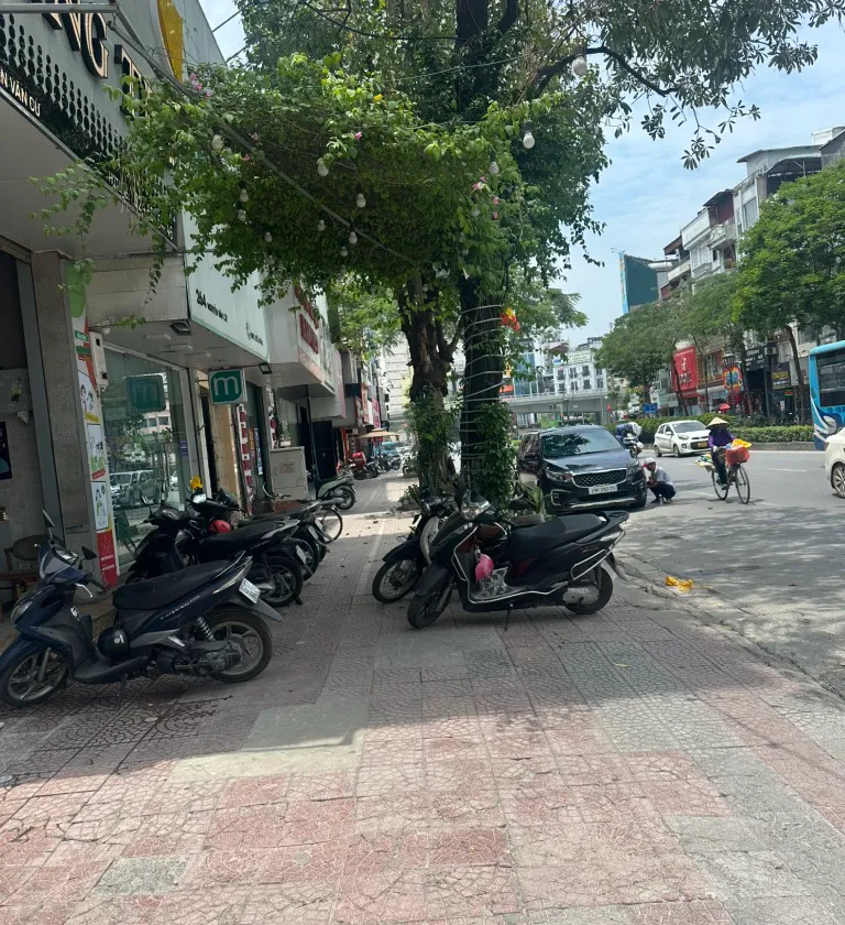 Nhà 3 tầng bán tại phường Nguyễn Văn Cừ phù hợp kinh doanh, ô tô vào nhà... Bán owner_side tại Bồ Đề, Hà Nội 01