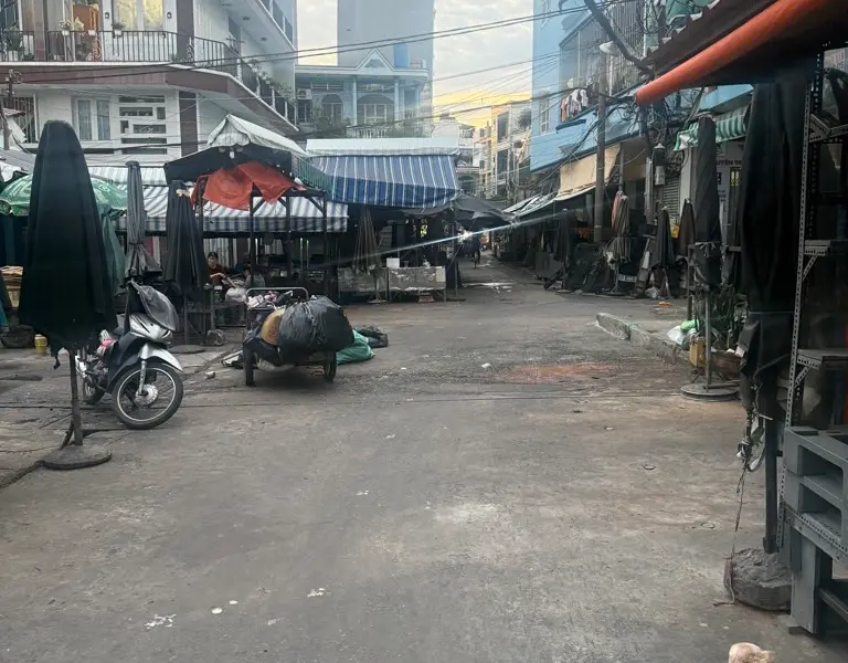 Bán nhà riêng 3 tầng 6PN gần chợ Trần Văn Quang giá 12 tỷ... Bán nhà riêng tại Bảy Hiền, Hồ Chí Minh 01