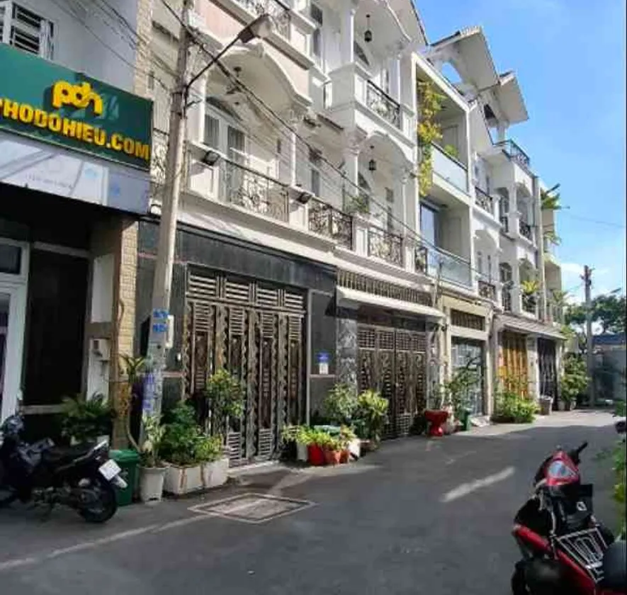 Bán nhà 4 tầng 4phòng ngủ, ngang gần 5m gần chợ Hiệp Bình, Thủ Đức giá 7.6 tỷ... Bán nhà riêng tại Hiệp Bình, Hồ Chí Minh 01