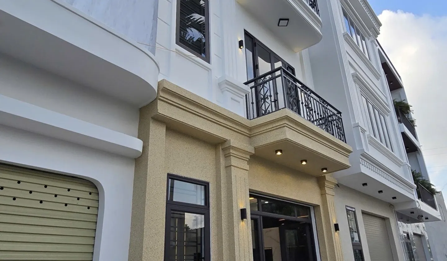 Nhà 3 tầng hiện đại, thiết kế thông thoáng tại vị trí đắc địa của quận Hồng Thái... Bán nhà riêng tại An Hải, Hải Phòng 01