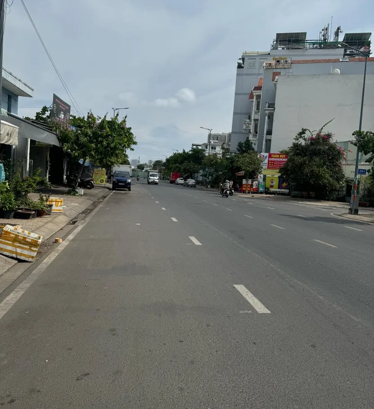 Bán nhà mặt phố 2 mặt tiền tại Tân Phú, giá 9,4 tỷ... Bán nhà mặt phố tại Phú Thạnh, Hồ Chí Minh 01