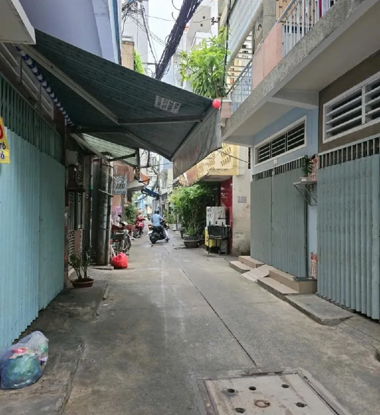 Bán nhà 2 tầng 62m2 tại trung tâm Quận 10, giá 8.4 tỷ... Bán owner_side tại Hòa Hưng, Hồ Chí Minh 01