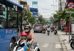 BÁN NHÀ MT ĐƯỜNG QUANG TRUNG- HÓC MÔN(Đối diện chợ) - 5x23 -GIÁ 17TỶ -ĐANG CHO THUÊ 40tr/tháng... Bán nhà mặt phố tại Hóc Môn, Hồ Chí Minh 01