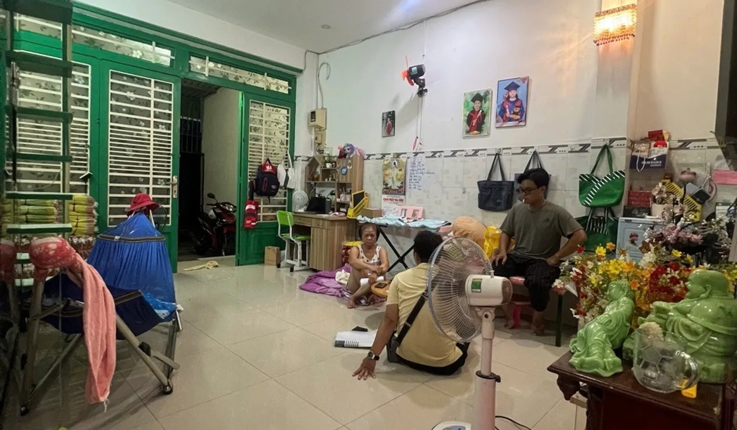 MẶT TIỀN KINH DOANH SẦM UẤT - ĐƯỜNG 2 CHIỀU CÓ VỈA HÈ... Bán nhà mặt phố tại Tân Sơn Nhất, Hồ Chí Minh 01