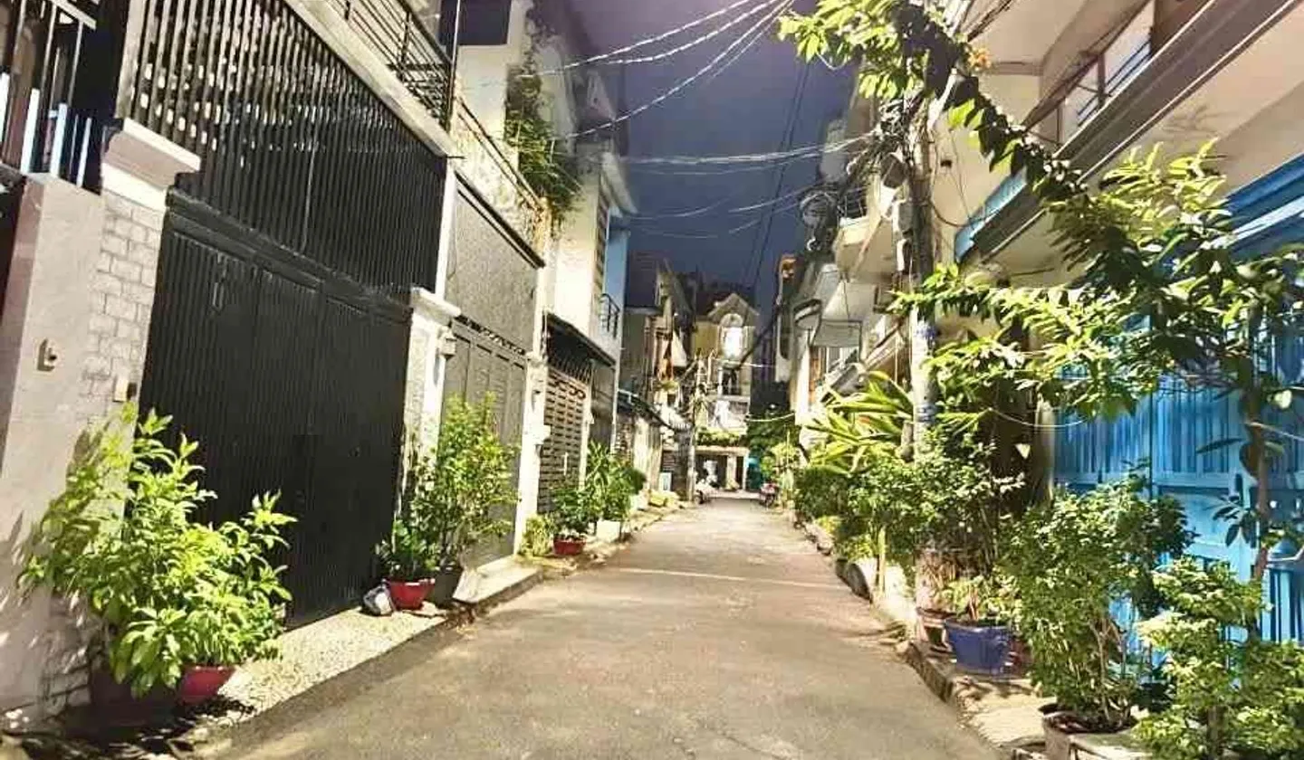 Nhà 3 tầng đẹp, rộng 4PN tại Phạm Văn Chiêu, Gò Vấp... Bán nhà riêng tại An Hội Tây, Hồ Chí Minh 01