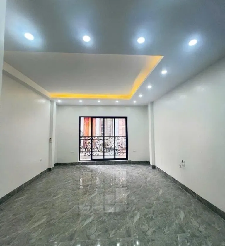Nhà 6 tầng có thang máy, phù hợp làm văn phòng tại Hoàng Quốc Việt... Bán nhà riêng tại Nghĩa Đô, Hà Nội 01
