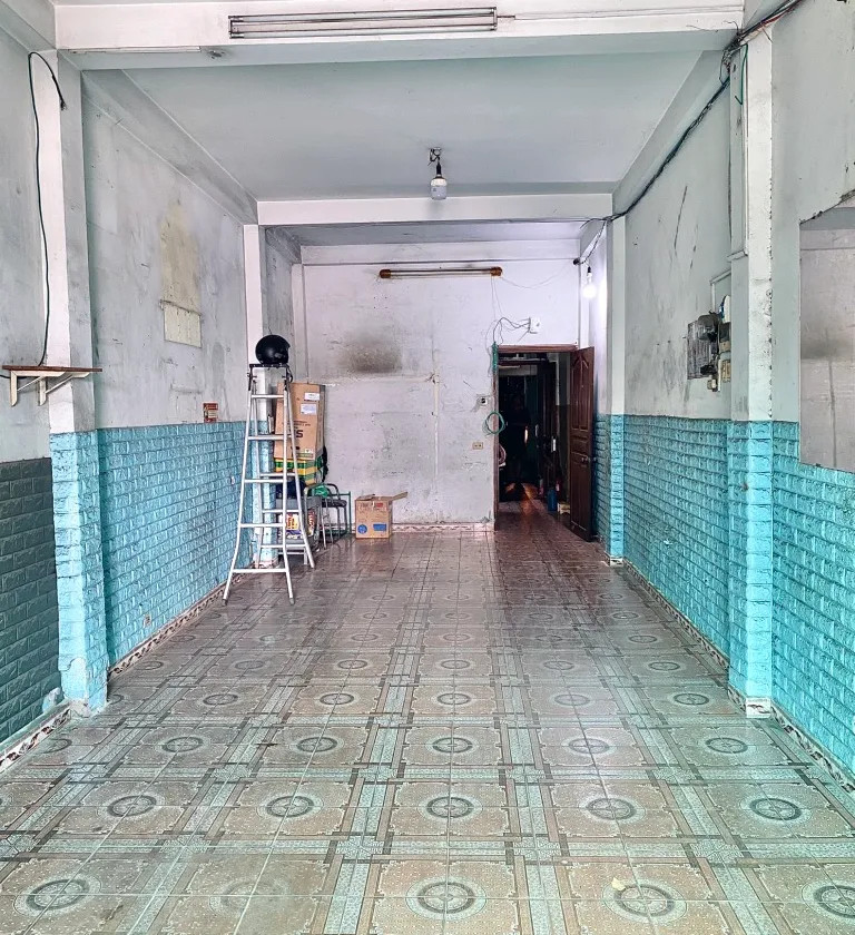 Nhà mặt phố thương mại giá cực hấp dẫn ở Tân Bình... Bán nhà mặt phố tại Tân Bình, Hồ Chí Minh 01