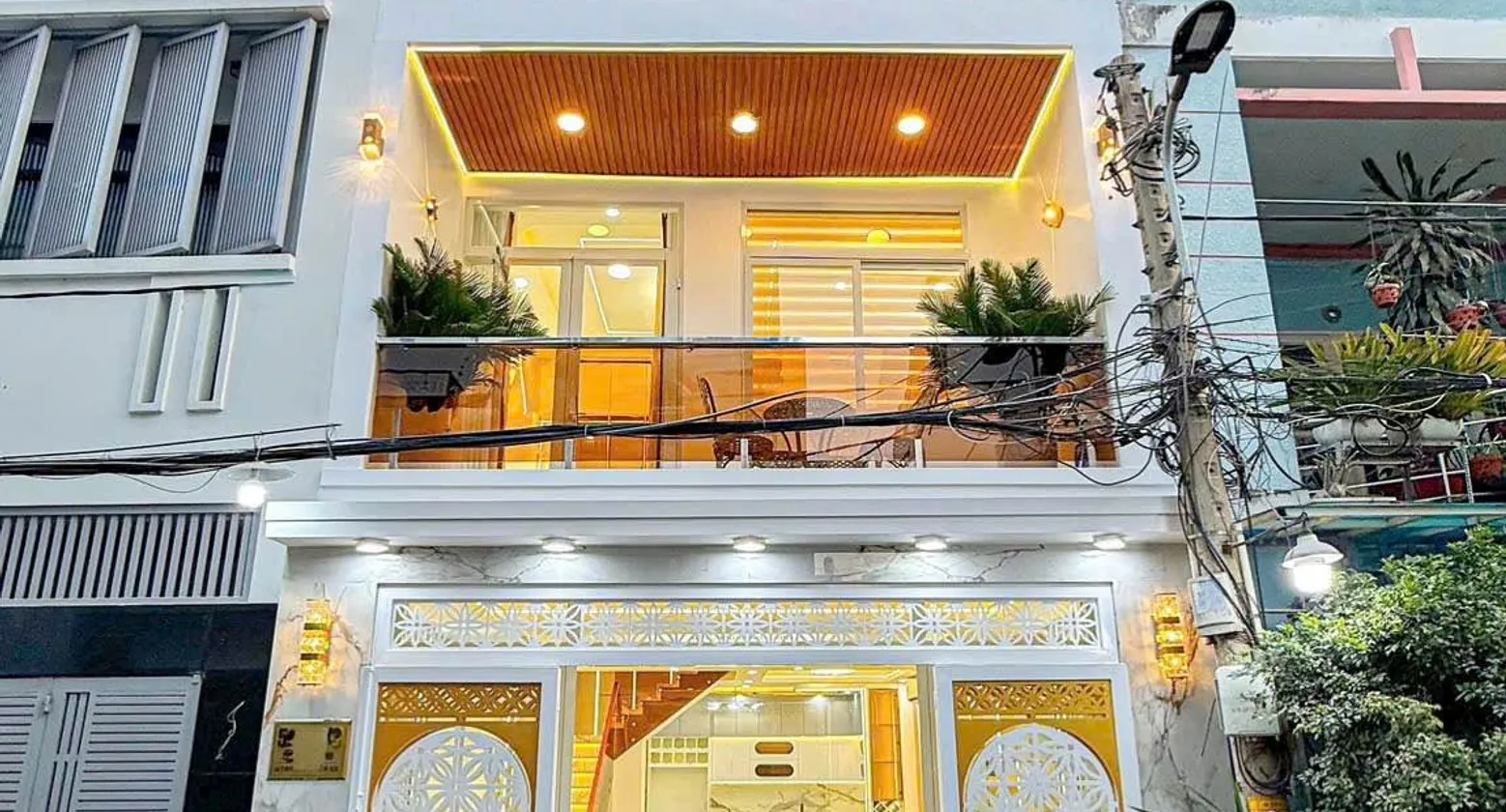 SIÊU PHẨM 3 TẦNG – Ô TÔ NGỦ TRONG NHÀ – PHÚ THUẬN, QUẬN 7 – 5M x 12M – 4PN FULL NỘI THẤT, NHỈNH 9 T... Bán nhà riêng tại Phú Thuận, Hồ Chí Minh 01