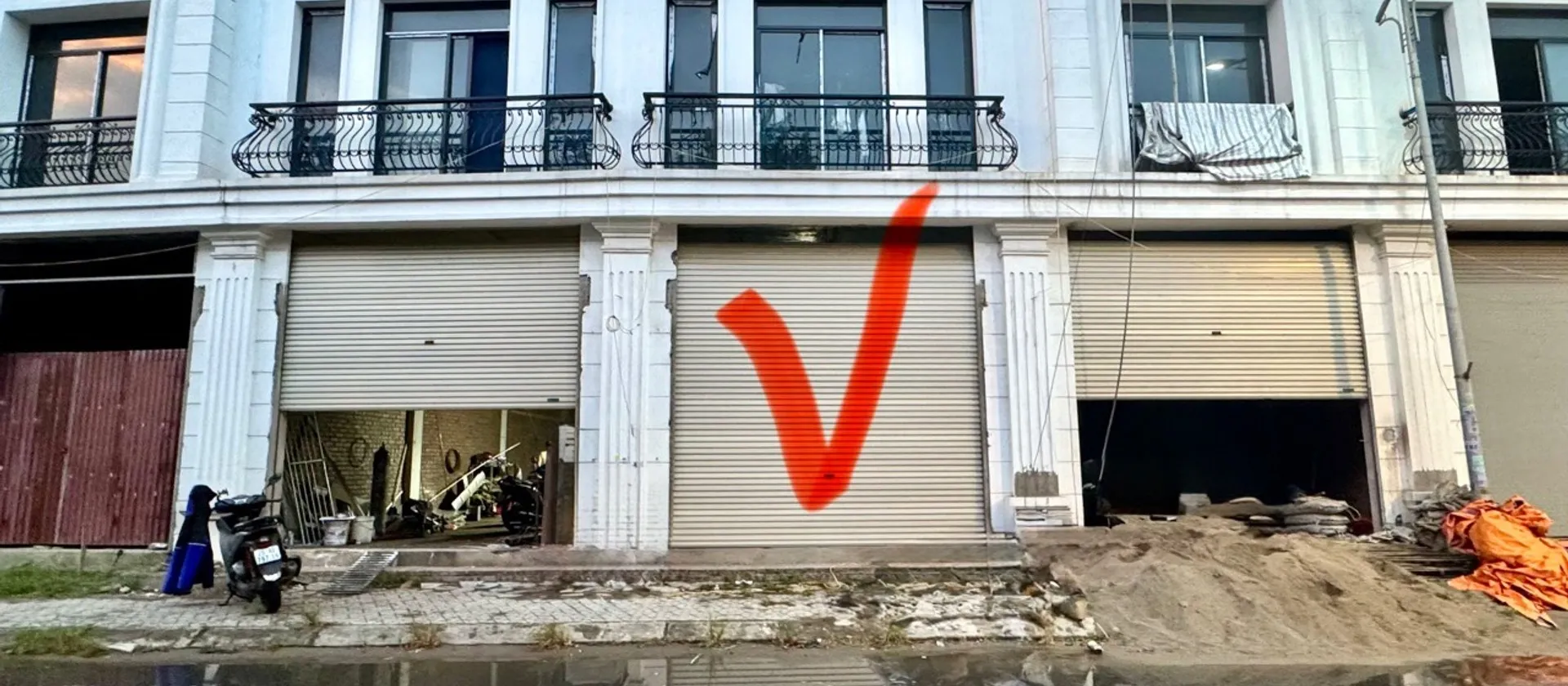 Bán nhà mặt phố 4 tầng tại phường Mỹ Hào, Hưng Yên - vị trí trung tâm thuận tiện kinh doanh... Bán nhà mặt phố tại Mỹ Hào, Hưng Yên 01