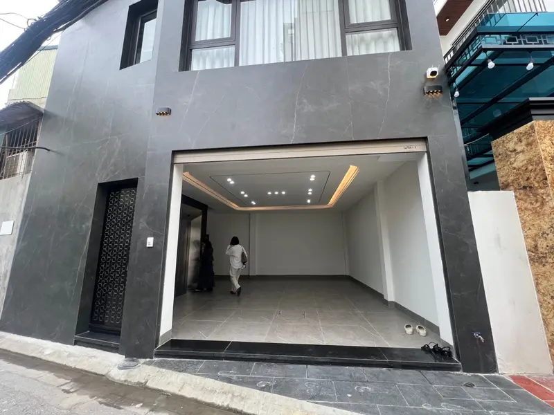 Nhà phố 7 tầng ngay trung tâm, ánh sáng tràn ngập, full nội thất... Bán nhà riêng tại Bồ Đề, Hà Nội 01