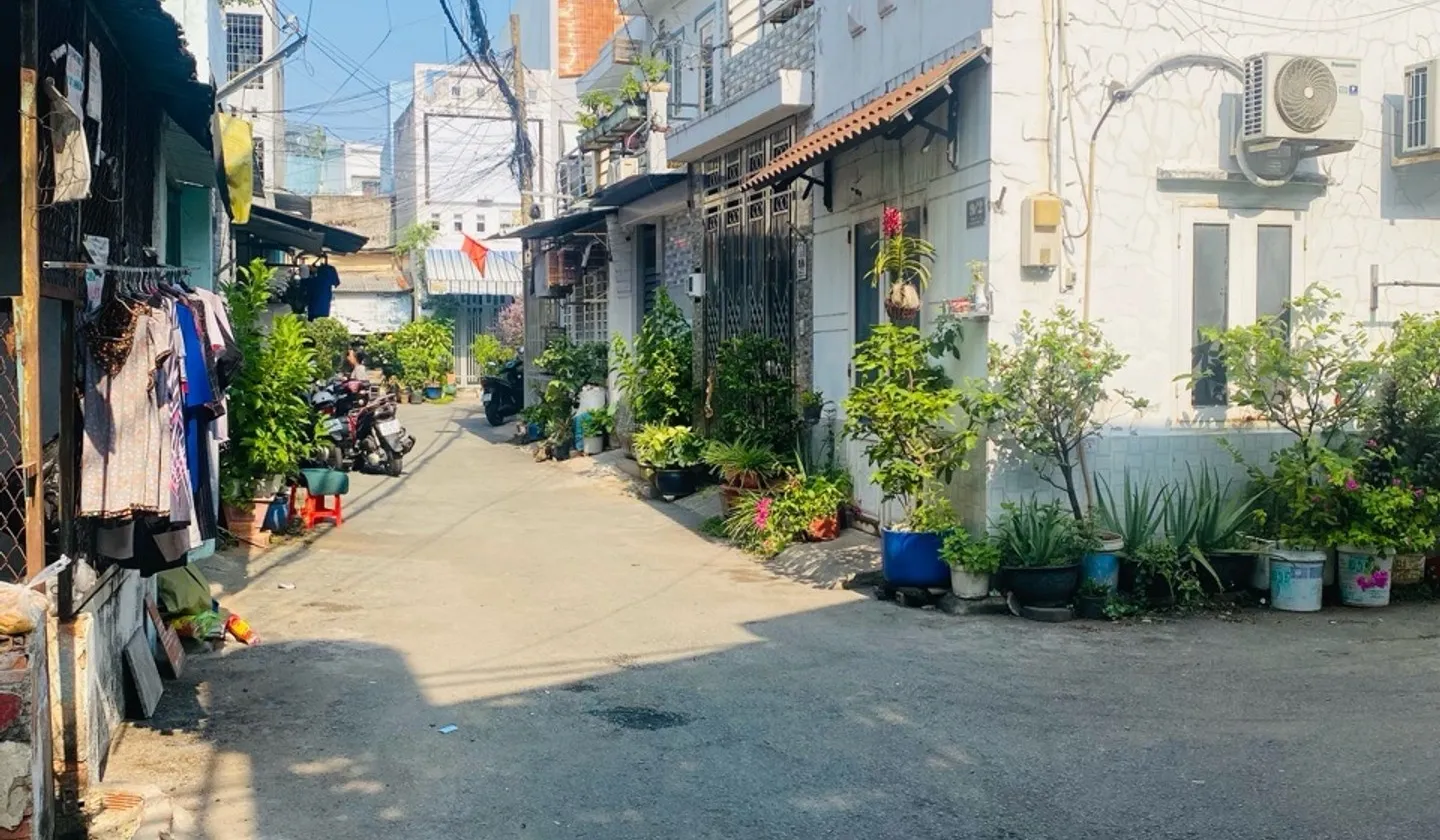 ĐẤT TẶNG NHÀ CẤP 4 ĐƯỜNG 102 MAN THIỆN – 7 TỶ... Bán nhà riêng tại Tăng Nhơn Phú, Hồ Chí Minh 01