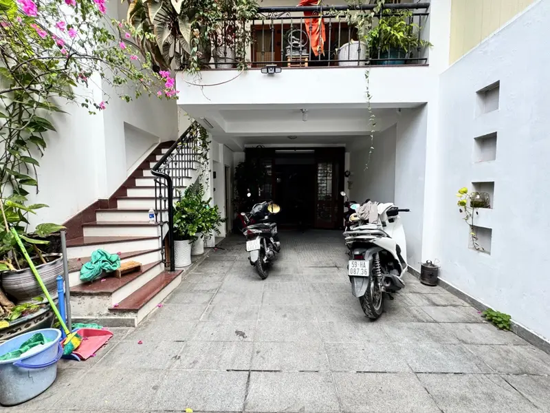TRẦN HUY LIỆU PHÚ NHUẬN - HXH 1 SẸT - XE HƠI NGỦ NHÀ - 6 TẦNG THANG MÁY - 10 PHÒNG - 5.5x20.5 - DT... Bán nhà riêng tại Phú Nhuận, Hồ Chí Minh 01